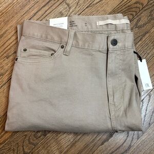 NWT Banana Republic Slim Fit Traveler Pant - 35x32 - Khaki
